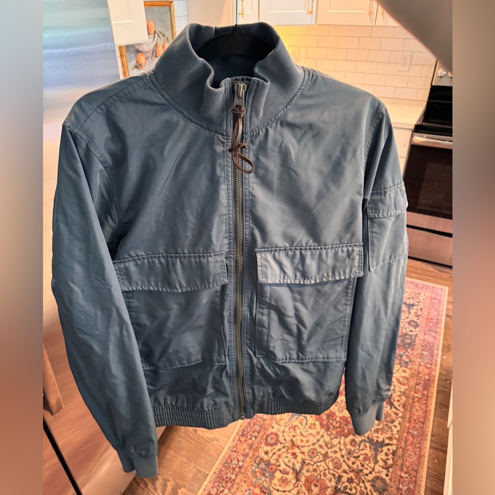 A&F Abercrombie & Fitch lightweight nylon jacket